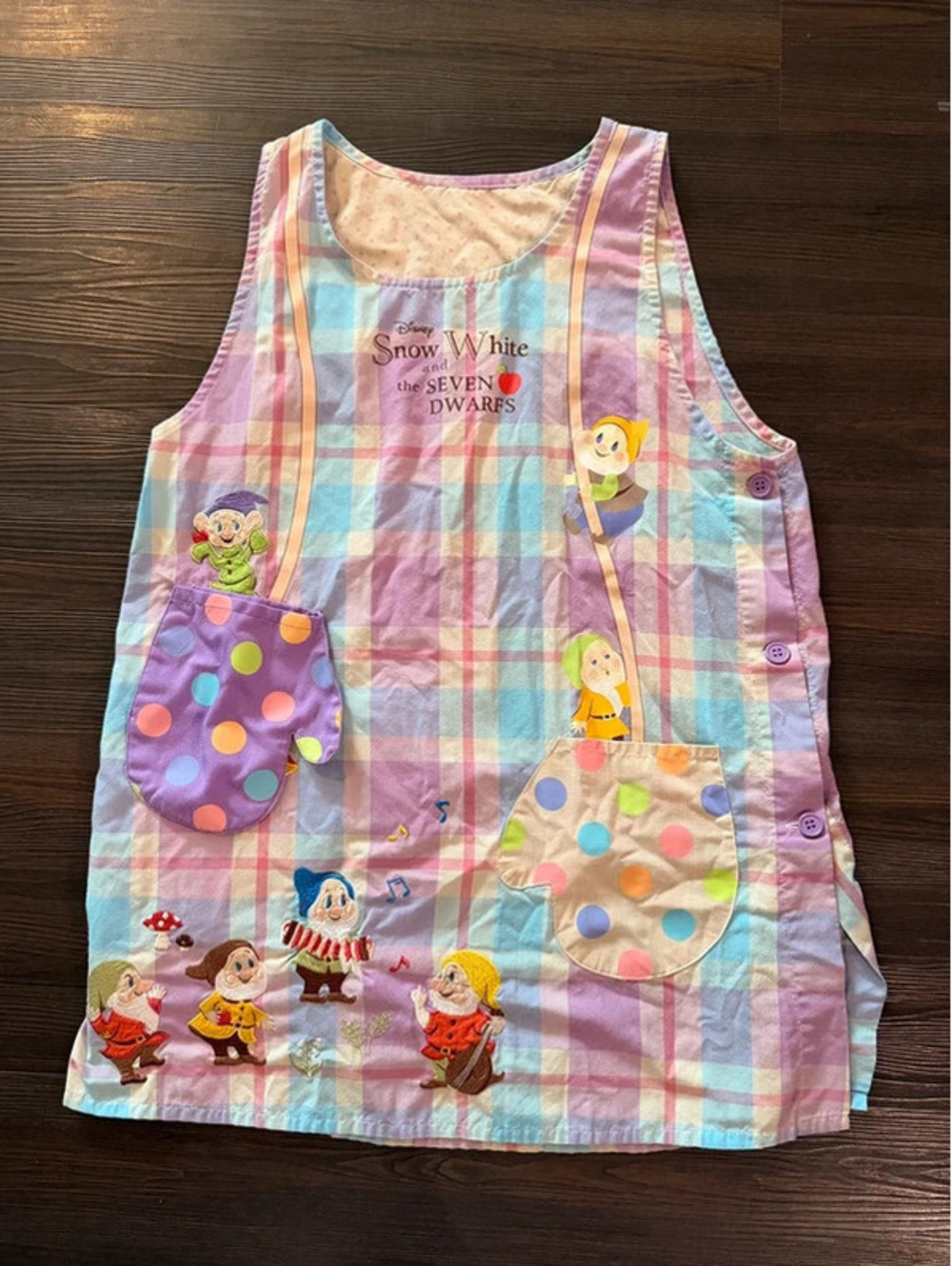 Disney Snow White 7 dwarves apron medium- large